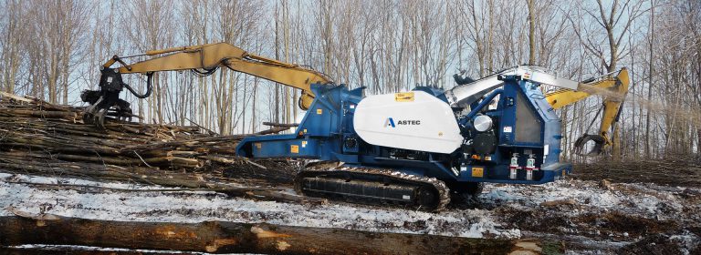 peterson-4310b-highwalker-drum-chipper-feature